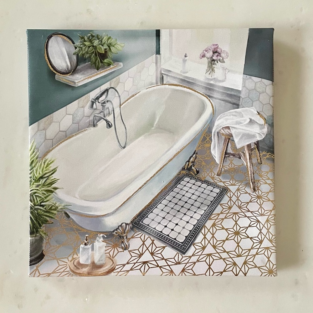 Elegant Metallic Gold Bathroom Oasis